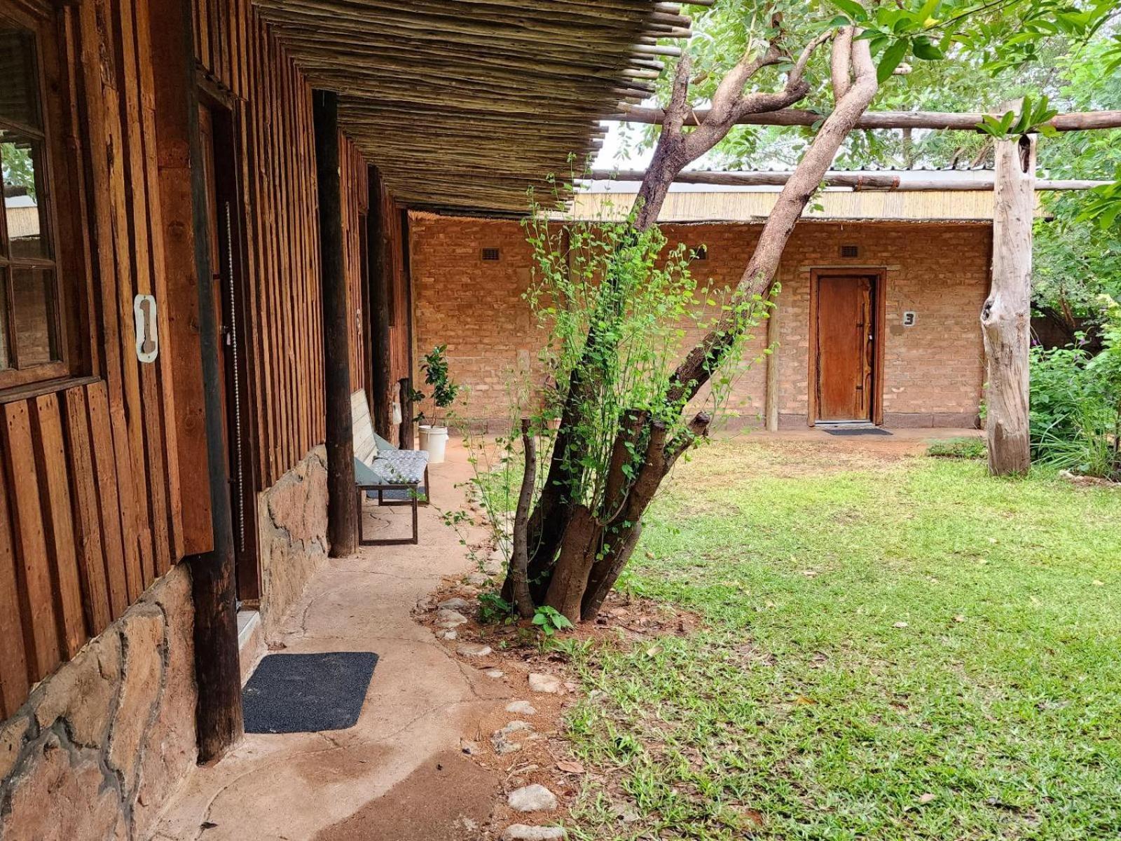 Nxabii Cottages Kasane Quarto foto